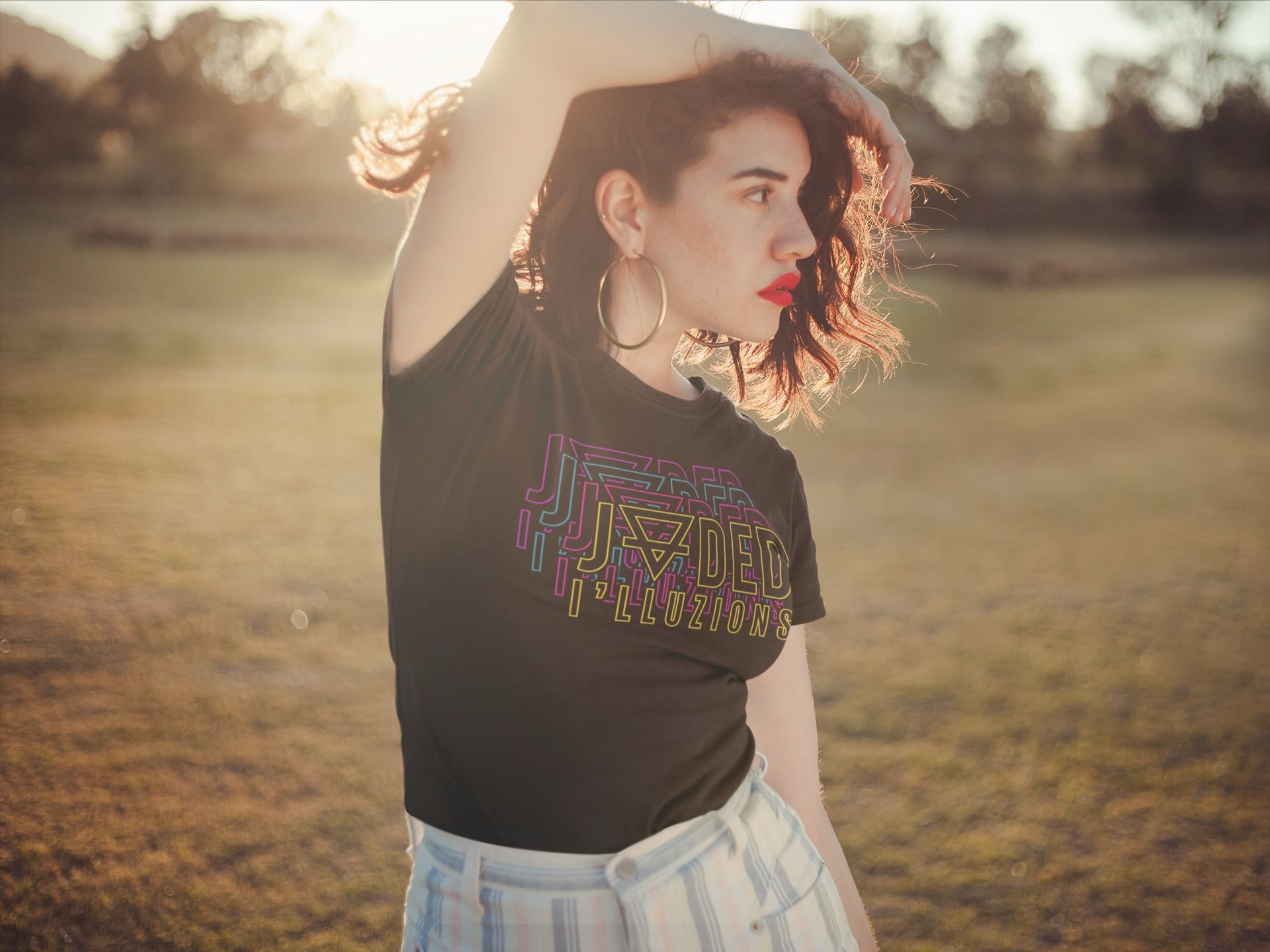 UNDISTORTED VISION GRAPHIC TEE